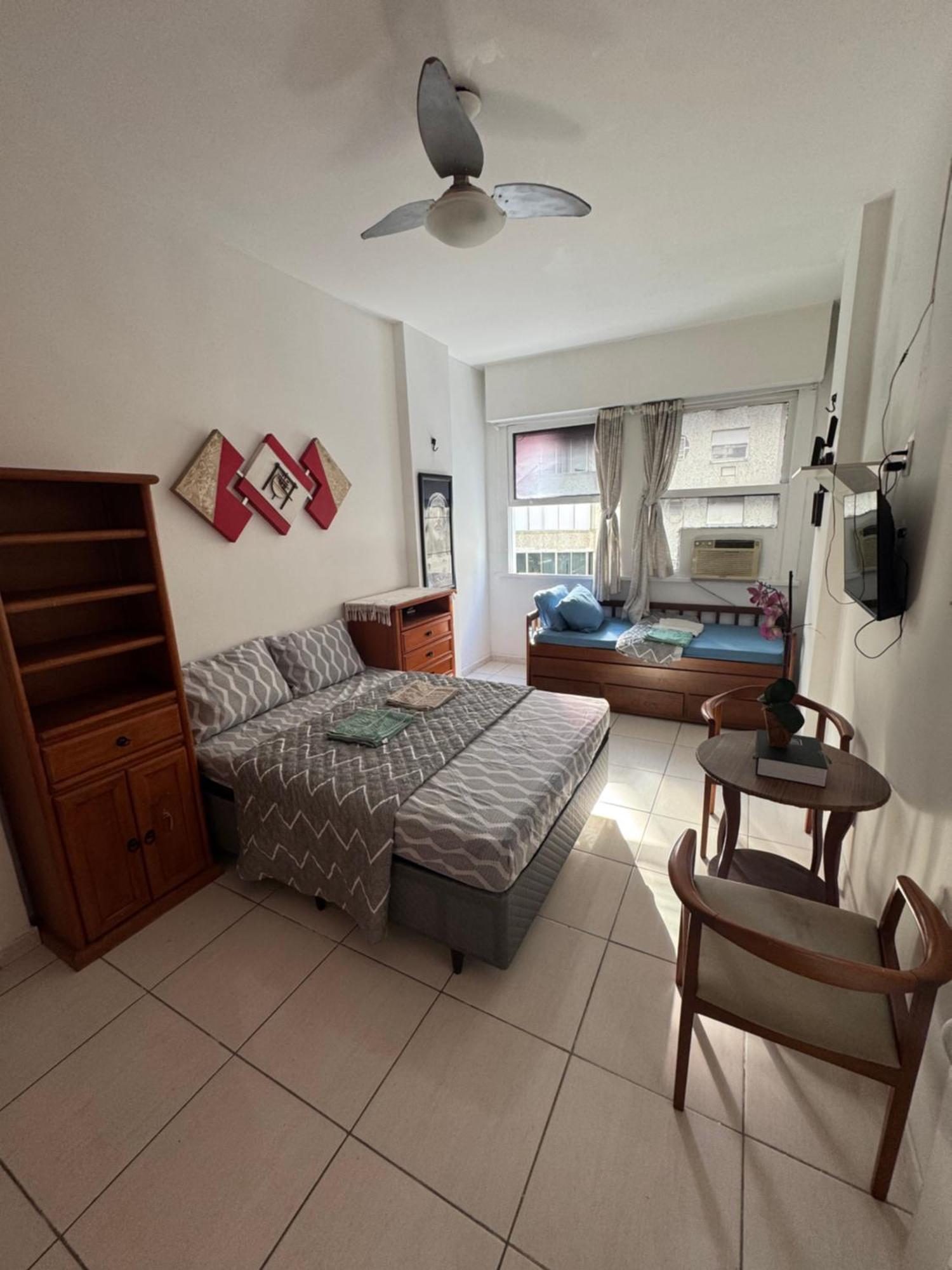 Apartamento Esquina Da Praia, 2 Minutos Da De Copacabana Posto 02 *